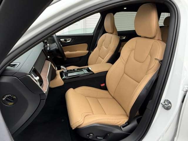 助手席にもマッサージ機能が装備されてます。ぜひ癒されてください。