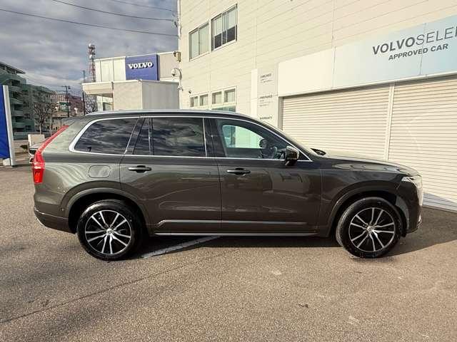 XC90 B5 AWD モーメンタム 4WD 純正HDDナビ・マイルドHV・フルセグTV・360°カメラ・本革・パワーシート・シートヒーター・ステアリングヒーター・パワーテールゲート・純正ドラレコ前後・AppleCarPlay・ACC(8枚目)