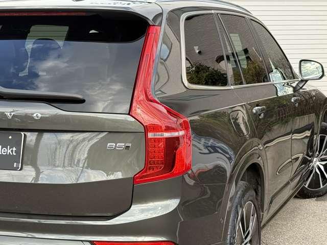 XC90 B5 AWD モーメンタム 4WD 純正HDDナビ・マイルドHV・フルセグTV・360°カメラ・本革・パワーシート・シートヒーター・ステアリングヒーター・パワーテールゲート・純正ドラレコ前後・AppleCarPlay・ACC(11枚目)