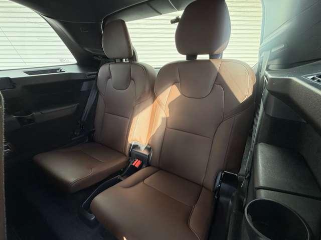 XC90 B5 AWD モーメンタム 4WD 純正HDDナビ・マイルドHV・フルセグTV・360°カメラ・本革・パワーシート・シートヒーター・ステアリングヒーター・パワーテールゲート・純正ドラレコ前後・AppleCarPlay・ACC(25枚目)