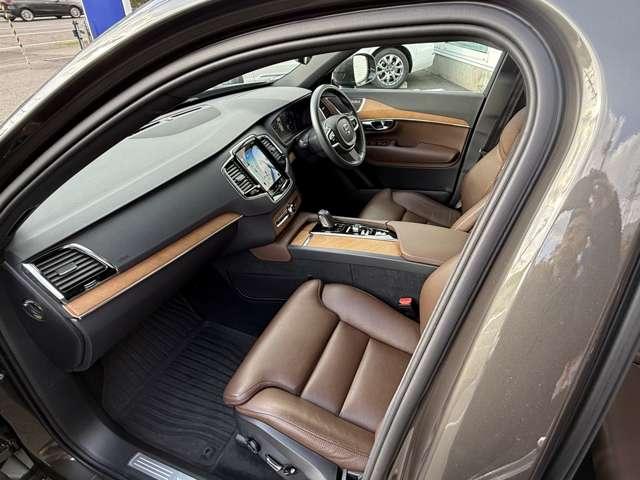 XC90 B5 AWD モーメンタム 4WD 純正HDDナビ・マイルドHV・フルセグTV・360°カメラ・本革・パワーシート・シートヒーター・ステアリングヒーター・パワーテールゲート・純正ドラレコ前後・AppleCarPlay・ACC(27枚目)