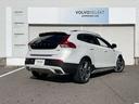 Ｖ４０ クロスカントリー　Ｔ５　ＡＷＤ　サマム　４ＷＤ　エクステリアスタイリングキット　純正ＨＤＤナビ・地デジＴＶ　バックカメラ　本革　ｈａｒｍａｎ／ｋａｒｄｏｎサウンドシステム　シートヒーター　パワーシート　ＥＴＣ　ＡＣＣ　レーンキープ　ＢＬＩＳ（2枚目）