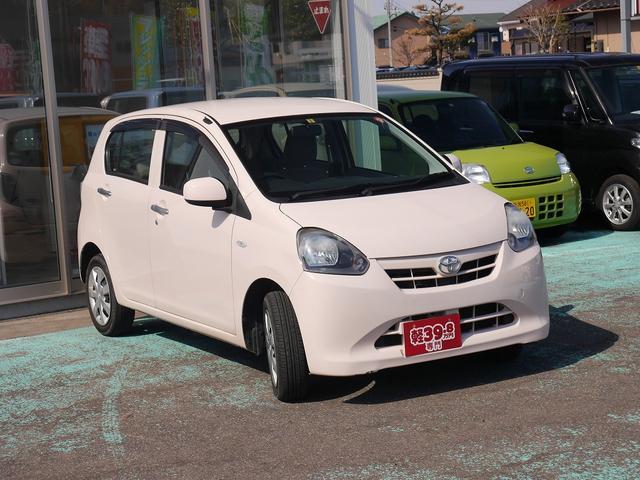 Xf 4WD CDデッキ エコアイドル キーレス(4枚目)