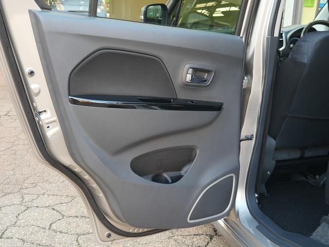 ワゴンＲスティングレー Ｊスタイル　４ＷＤ　Ｂｌｕｅｔｏｏｔｈ接続　社外メモリナビ／フルセグＴＶ　ＨＩＤヘッドライト　純正１４インチアルミホイール　オートライト　衝突被害軽減ブレーキ　アイドリングストップ　シートヒーター　スマートキー（30枚目）