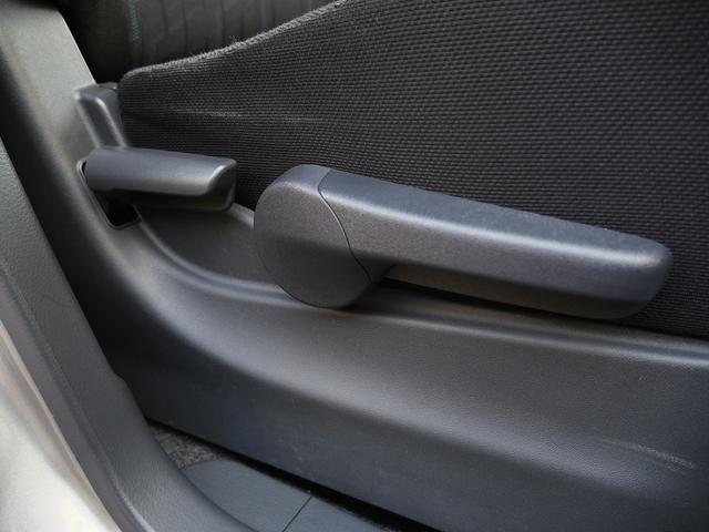 ワゴンＲスティングレー Ｊスタイル　４ＷＤ　Ｂｌｕｅｔｏｏｔｈ接続　社外メモリナビ／フルセグＴＶ　ＨＩＤヘッドライト　純正１４インチアルミホイール　オートライト　衝突被害軽減ブレーキ　アイドリングストップ　シートヒーター　スマートキー（53枚目）