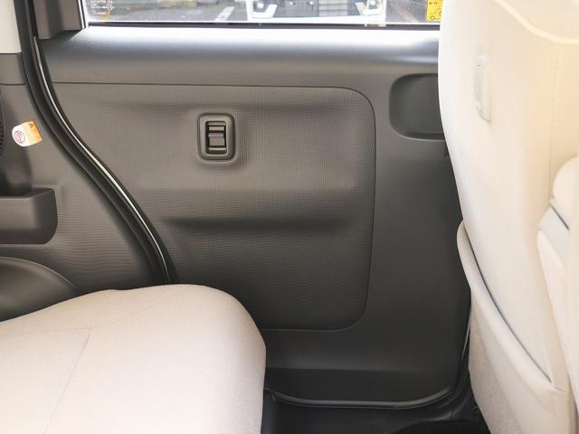 ムーヴキャンバス Ｇメイクアップリミテッド　ＳＡＩＩＩ　４ＷＤ　両側パワースライドドア　ドライブレコーダー　スマートキー　衝突被害軽減ブレーキ　オートハイビーム　アイドリングストップ　横滑り防止　ＣＤデッキ　パワーウインドウ／電動ドアミラー（29枚目）