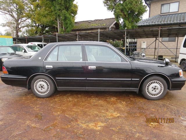 クラウン （4枚目）