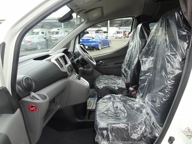 ＮＶ２００バネットワゴン １６Ｘ－２Ｒ　ＦＯＣＳ　ＬＵＺ　ルソ　新車　５ナンバー　キャンピングカー　ＦＦヒーター　シングルサブ　走行充電　外部充電　フリップダウンモニター　ナビ電源切替スイッチ（13枚目）