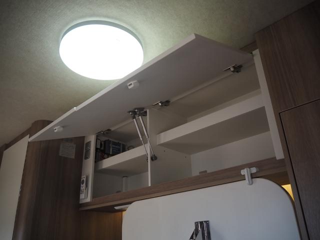 カムロード 　キャンパー厚木　パピー　フルハウス　２．８ＤＴ　４ＷＤ　ダブルタイヤ　家庭用エアコン　ＦＦヒーター　ソーラーパネル４枚　キャンピングカー　８ナンバー（67枚目）