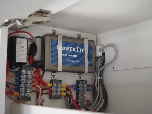 カムロード 　キャンパー厚木　パピー　フルハウス　２．８ＤＴ　４ＷＤ　ダブルタイヤ　家庭用エアコン　ＦＦヒーター　ソーラーパネル４枚　キャンピングカー　８ナンバー（68枚目）