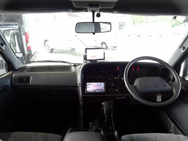 ハイエースバン アクティブテロスII 4WD 3.0DT タイミングベルト交換済 FFヒーター マルチルーム DC冷蔵庫 サイドオーニング キャンピングカー 8ナンバー(21枚目)