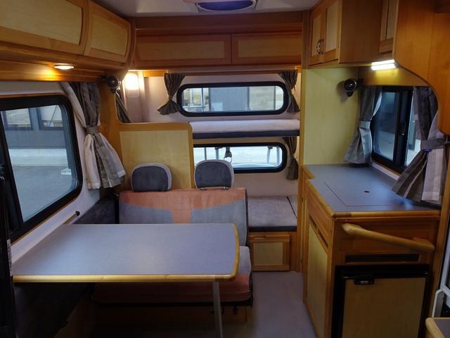 ボンゴトラック 　ＡｔｏＺ　アミティ　リミテッド　４ＷＤ　８ナンバー　キャンピングカー　ウィンドウエアコン　ＦＦヒーター　マックスファン　１５００Ｗインバーター（49枚目）