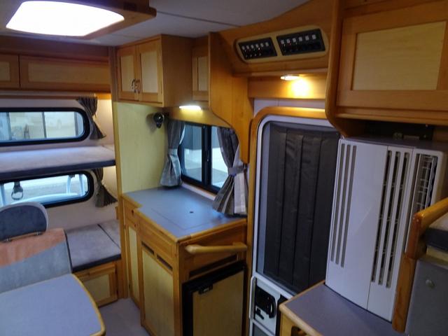 ボンゴトラック 　ＡｔｏＺ　アミティ　リミテッド　４ＷＤ　８ナンバー　キャンピングカー　ウィンドウエアコン　ＦＦヒーター　マックスファン　１５００Ｗインバーター（51枚目）