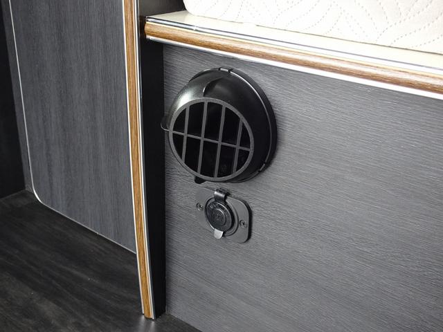 ハイエースワゴン かーいんてりあ高橋 リラックスワゴン 4WD 3ナンバー キャンピングカー FFヒーター ツインサブ 1500Wインバーター スタッドレスタイヤ付き(47枚目)