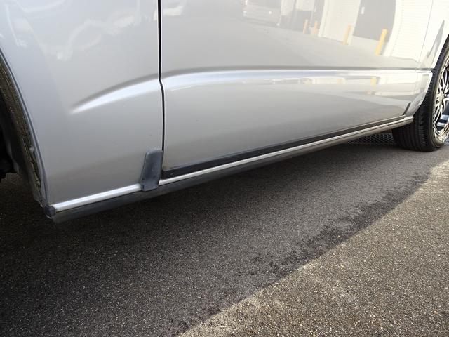 ハイエースバン 　リンエイ　バカンチェス　ライルリッツ　３．０ＤＴ　４ＷＤ　ＦＦヒーター　リアヒーター　リアクーラー　８ナンバー　キャンピングカー（5枚目）