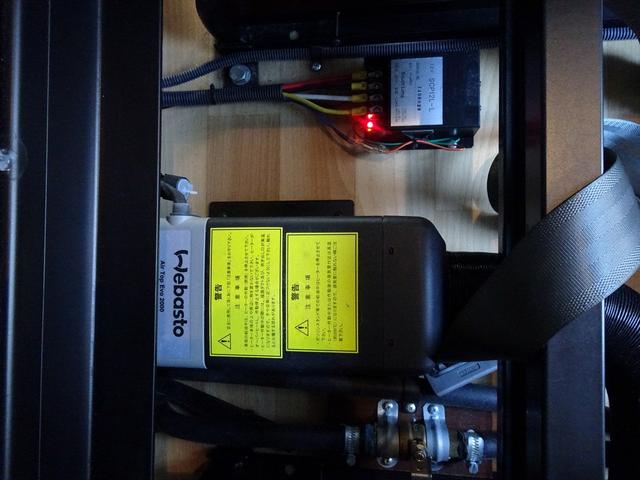 ハイエースバン 　リンエイ　バカンチェス　ライルリッツ　３．０ＤＴ　４ＷＤ　ＦＦヒーター　リアヒーター　リアクーラー　８ナンバー　キャンピングカー（23枚目）