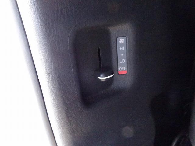 ハイエースバン 　リンエイ　バカンチェス　ライルリッツ　３．０ＤＴ　４ＷＤ　ＦＦヒーター　リアヒーター　リアクーラー　８ナンバー　キャンピングカー（27枚目）