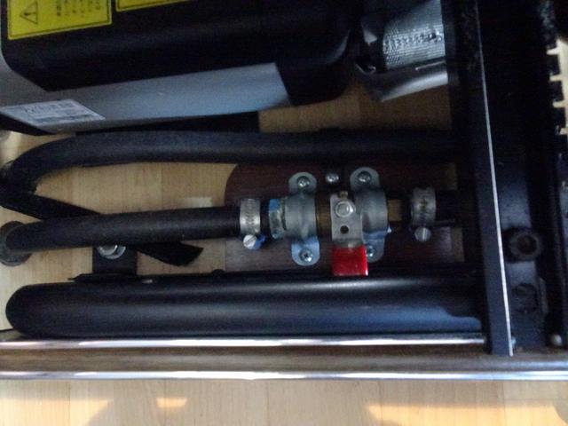 ハイエースバン 　リンエイ　バカンチェス　ライルリッツ　３．０ＤＴ　４ＷＤ　ＦＦヒーター　リアヒーター　リアクーラー　８ナンバー　キャンピングカー（30枚目）