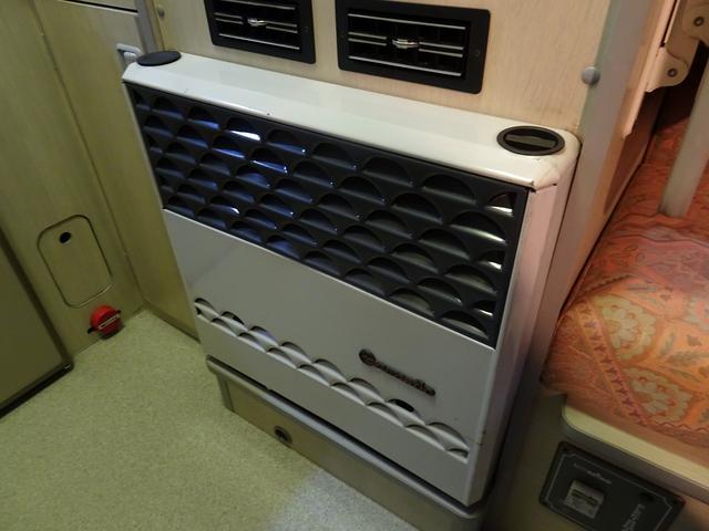 デリカトラック 　バンテック　ＪＢ５００　５ＭＴ　４ＷＤ　ＮＯｘ・ＰＭ不適合　ＦＦヒーター　温水ボイラー　サイドオーニング　８ナンバー　キャンピングカー（40枚目）