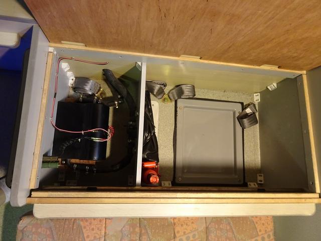 デリカトラック 　バンテック　ＪＢ５００　５ＭＴ　４ＷＤ　ＮＯｘ・ＰＭ不適合　ＦＦヒーター　温水ボイラー　サイドオーニング　８ナンバー　キャンピングカー（52枚目）