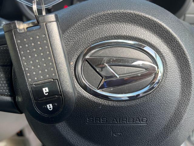 X Lパッケージ SAIII 4WD メモリーナビ バックモニター 禁煙車 スマートキー Bluetooth再生 衝突軽減装置 オートハイビーム クリアランスソナー アイドリングストップ ETC 電動格納ミラー(3枚目)