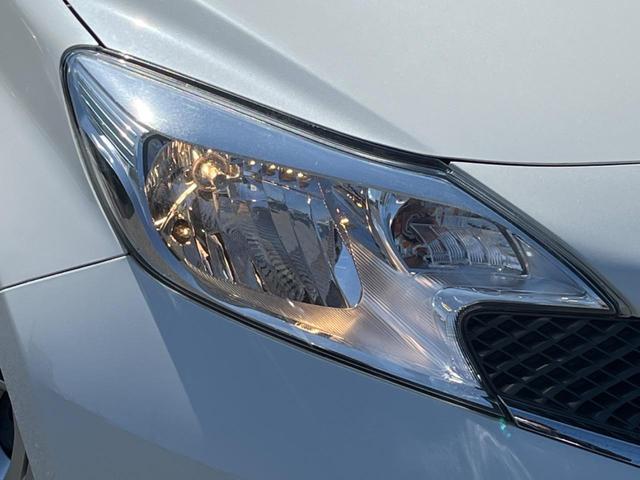 X エマージェンシーブレーキ インテリキー 禁煙車 レーンアシスト アイドリングストップ 電動格納ミラー ヘッドライトレベライザー プライバシーガラス 純正オーディオ AUX接続 トラクションコントロール(47枚目)