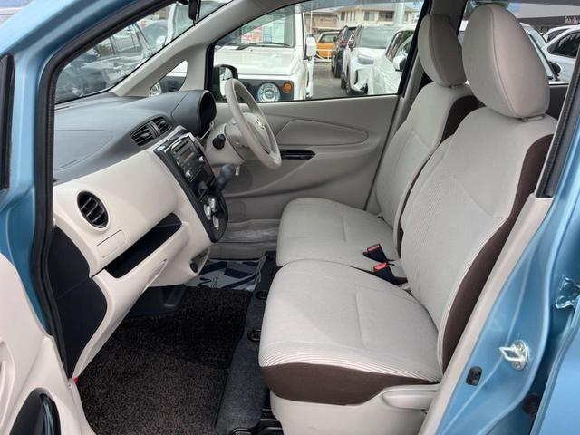 J 禁煙車 エマージェンシーブレーキ キーレスエントリー プライバシーガラス アイドリングストップ ベンチシート 電動格納ミラー 盗難防止装置 ベンチシート(30枚目)
