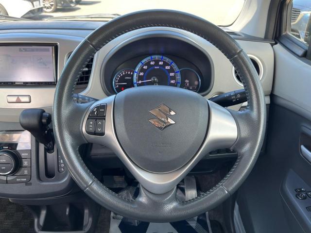 FZ 禁煙車 衝突警報装置 メモリーナビ バックカメラ Bluetooth接続 スマートキー プライバシーガラス オートエアコン シートヒーター 純正14インチアルミ 盗難防止装置 アイドリングストップ(12枚目)