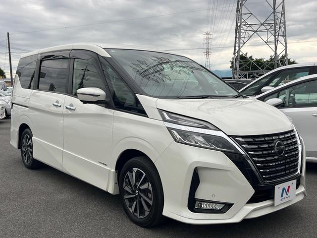 セレナ ハイウェイスターＶ　両側電動スライド　１０型ＳＤナビ　全周囲カメラ　エマージェンシーブレーキ　コーナーセンサー　スマートキー　ＬＥＤヘッド　ＥＴＣ　クルコン　オートライト　オートエアコン　純正１６インチアルミ　禁煙車（17枚目）