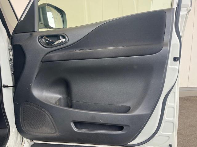 セレナ ハイウェイスター Vセレ+セーフティII SHV 純正ナビ 衝突被害軽減装置 全方位カメラ 両側電動スライドドア 後席モニター 禁煙車 ドラレコ コーナーセンサー スマートキー LEDヘッド ビルトインETC クルコン 車線逸脱警報 オートライト(31枚目)