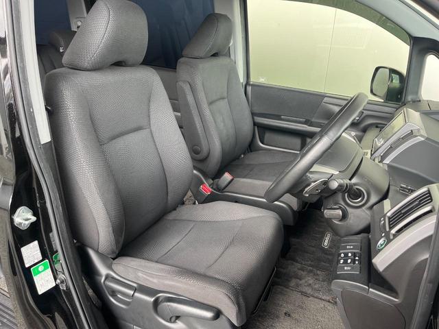 ステップワゴンスパーダ パワーエディション 純正SDナビ 禁煙車 後席モニター 両側電動スライドドア バックカメラ スマートキー HIDヘッド ビルトインETC オートライト オートエアコン 純正16インチアルミホイール CD DVD再生(9枚目)