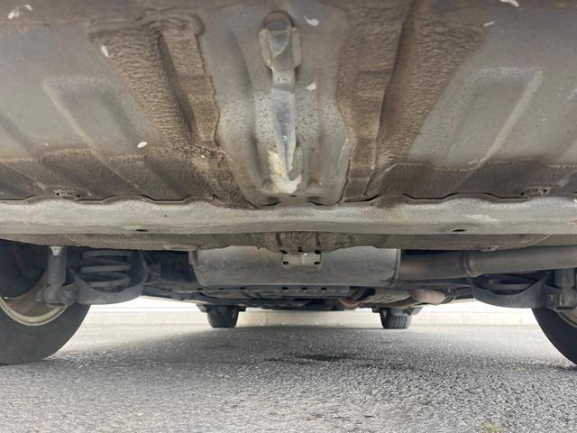 ステップワゴンスパーダ パワーエディション 純正SDナビ 禁煙車 後席モニター 両側電動スライドドア バックカメラ スマートキー HIDヘッド ビルトインETC オートライト オートエアコン 純正16インチアルミホイール CD DVD再生(20枚目)