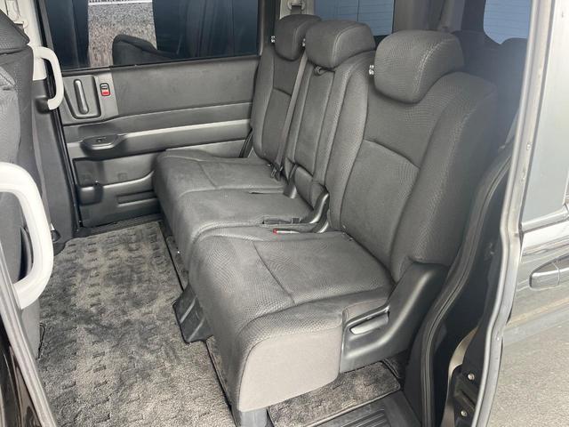 ステップワゴンスパーダ パワーエディション 純正SDナビ 禁煙車 後席モニター 両側電動スライドドア バックカメラ スマートキー HIDヘッド ビルトインETC オートライト オートエアコン 純正16インチアルミホイール CD DVD再生(37枚目)