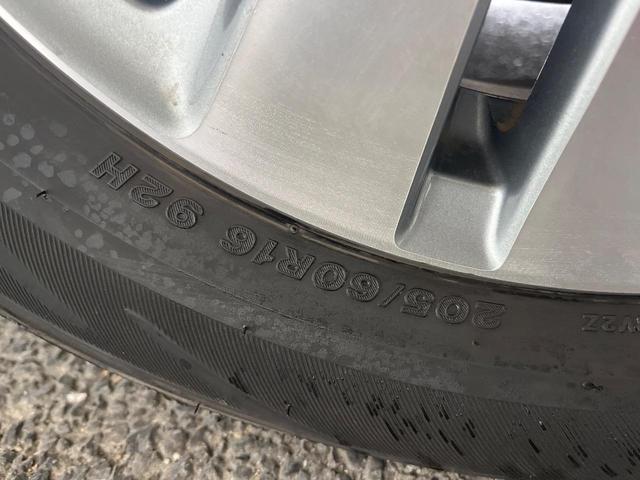 ステップワゴンスパーダ パワーエディション 純正SDナビ 禁煙車 後席モニター 両側電動スライドドア バックカメラ スマートキー HIDヘッド ビルトインETC オートライト オートエアコン 純正16インチアルミホイール CD DVD再生(43枚目)