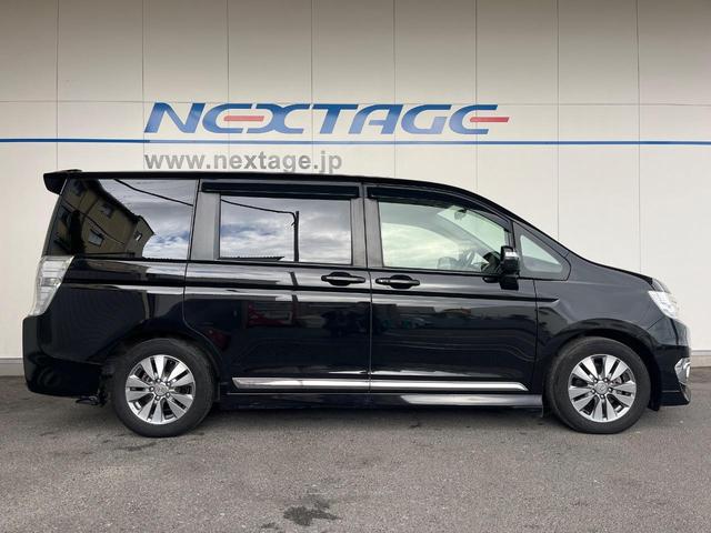 ステップワゴンスパーダ パワーエディション 純正SDナビ 禁煙車 後席モニター 両側電動スライドドア バックカメラ スマートキー HIDヘッド ビルトインETC オートライト オートエアコン 純正16インチアルミホイール CD DVD再生(52枚目)