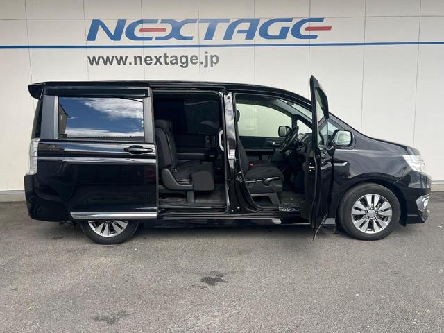 ステップワゴンスパーダ パワーエディション 純正SDナビ 禁煙車 後席モニター 両側電動スライドドア バックカメラ スマートキー HIDヘッド ビルトインETC オートライト オートエアコン 純正16インチアルミホイール CD DVD再生(53枚目)