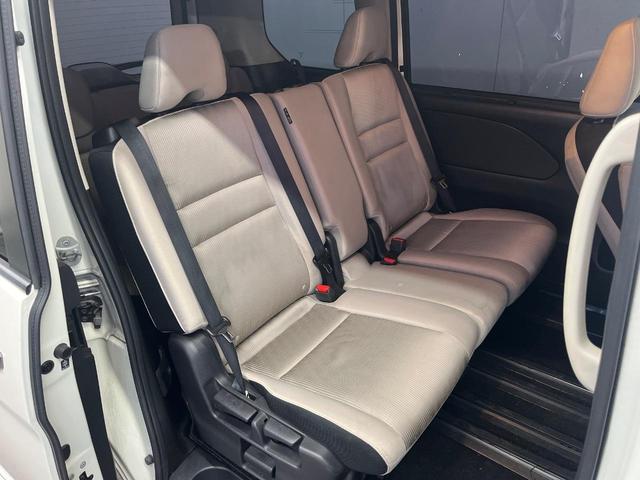 セレナ ハイウェイスター　Ｖセレクション　両側電動ドア　全周囲カメラ　衝突被害軽減システム　レーダークルーズ　禁煙車　ドラレコ　コーナーセンサー　スマートキー　ＬＥＤヘッド　ビルトインＥＴＣ　オートライト　オートエアコン（10枚目）