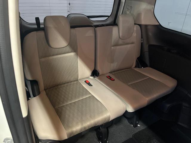 セレナ ハイウェイスター　Ｖセレクション　両側電動ドア　全周囲カメラ　衝突被害軽減システム　レーダークルーズ　禁煙車　ドラレコ　コーナーセンサー　スマートキー　ＬＥＤヘッド　ビルトインＥＴＣ　オートライト　オートエアコン（11枚目）