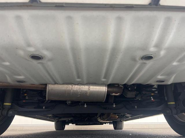 セレナ ハイウェイスター　Ｖセレクション　両側電動ドア　全周囲カメラ　衝突被害軽減システム　レーダークルーズ　禁煙車　ドラレコ　コーナーセンサー　スマートキー　ＬＥＤヘッド　ビルトインＥＴＣ　オートライト　オートエアコン（20枚目）