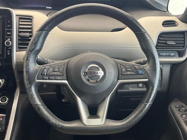 セレナ ハイウェイスター　Ｖセレクション　両側電動ドア　全周囲カメラ　衝突被害軽減システム　レーダークルーズ　禁煙車　ドラレコ　コーナーセンサー　スマートキー　ＬＥＤヘッド　ビルトインＥＴＣ　オートライト　オートエアコン（32枚目）