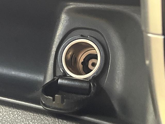 セレナ ハイウェイスター　Ｖセレクション　両側電動ドア　全周囲カメラ　衝突被害軽減システム　レーダークルーズ　禁煙車　ドラレコ　コーナーセンサー　スマートキー　ＬＥＤヘッド　ビルトインＥＴＣ　オートライト　オートエアコン（40枚目）