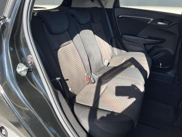 フィットハイブリッド F SDナビ バックカメラ 禁煙車 スマートキー LEDヘッド ビルトインETC オートライト オートエアコン Bluetooth CD DVD再生 フルセグ LEDフォグ(10枚目)