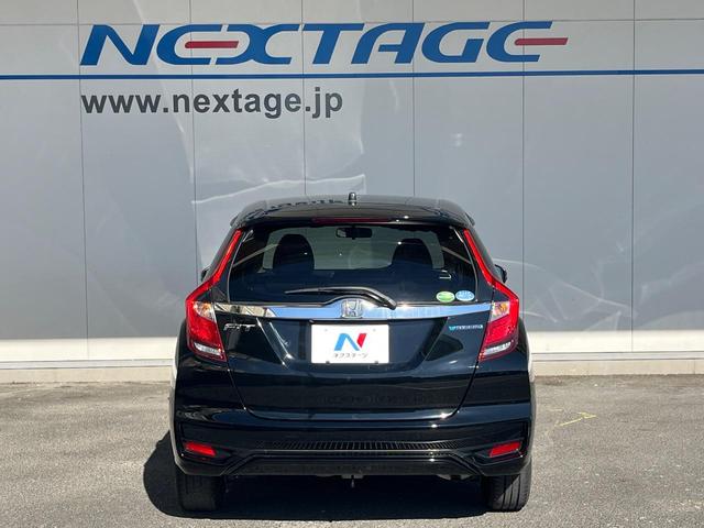 フィットハイブリッド F SDナビ バックカメラ 禁煙車 スマートキー LEDヘッド ビルトインETC オートライト オートエアコン Bluetooth CD DVD再生 フルセグ LEDフォグ(15枚目)