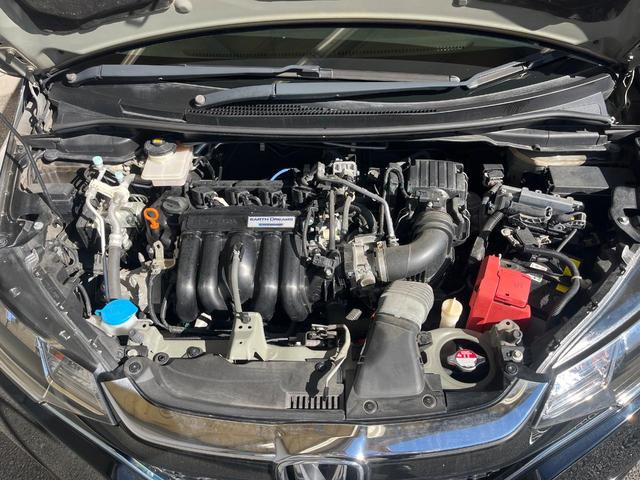 フィットハイブリッド F SDナビ バックカメラ 禁煙車 スマートキー LEDヘッド ビルトインETC オートライト オートエアコン Bluetooth CD DVD再生 フルセグ LEDフォグ(18枚目)