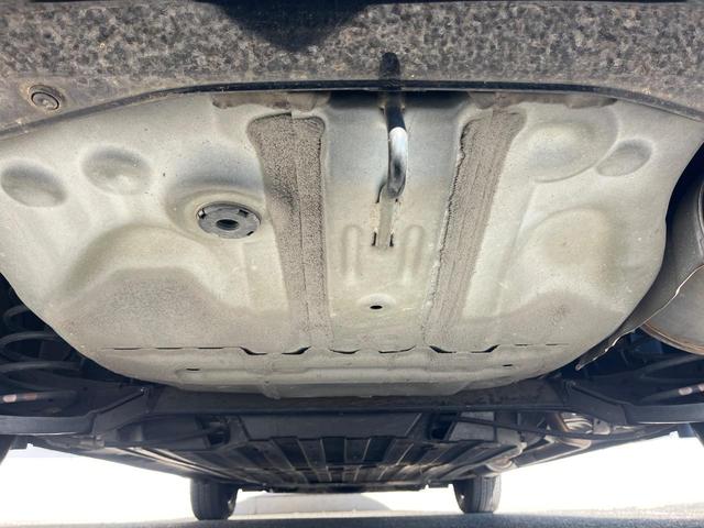 フィットハイブリッド F SDナビ バックカメラ 禁煙車 スマートキー LEDヘッド ビルトインETC オートライト オートエアコン Bluetooth CD DVD再生 フルセグ LEDフォグ(19枚目)