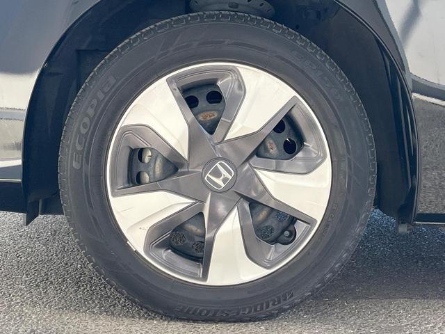 フィットハイブリッド F SDナビ バックカメラ 禁煙車 スマートキー LEDヘッド ビルトインETC オートライト オートエアコン Bluetooth CD DVD再生 フルセグ LEDフォグ(39枚目)