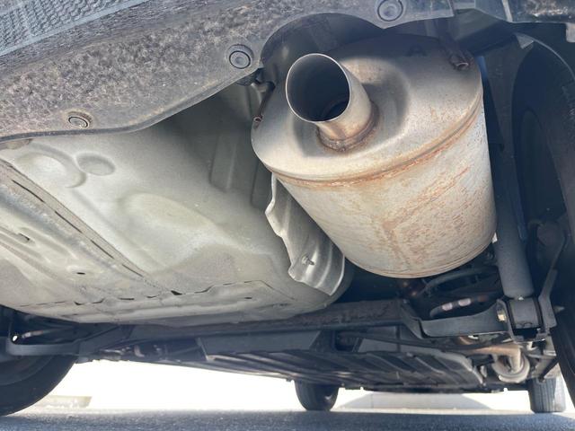 フィットハイブリッド F SDナビ バックカメラ 禁煙車 スマートキー LEDヘッド ビルトインETC オートライト オートエアコン Bluetooth CD DVD再生 フルセグ LEDフォグ(45枚目)