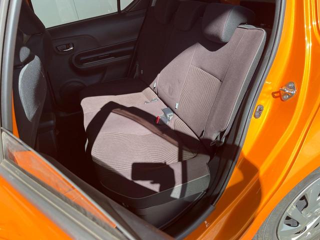 アクア G バックカメラ 禁煙車 ドラレコ スマートキー LEDヘッド ビルトインETC クルコン オートライト オートエアコン CD DVD再生 フルセグ LEDフォグ(50枚目)