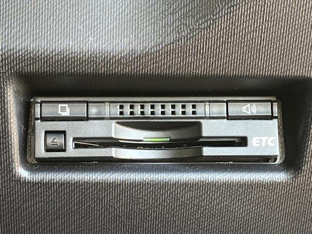 アクア Ｓ　ＳＤナビ　バックカメラ　禁煙車　ドラレコ　コーナーセンサー　スマートキー　ＬＥＤヘッド　ビルトインＥＴＣ　オートライト　オートエアコン　Ｂｌｕｅｔｏｏｔｈ　ＣＤ　ＨＩＤフォグ（5枚目）