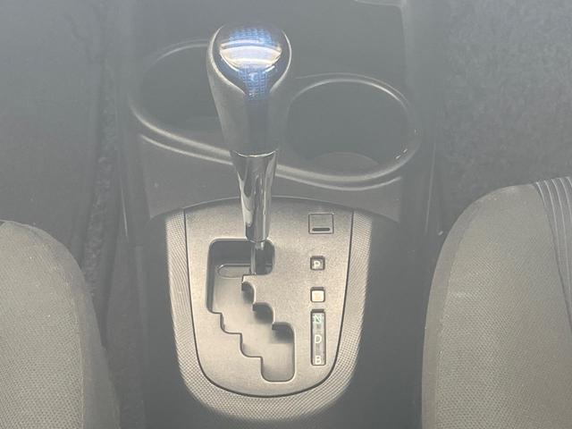 アクア Ｓ　ＳＤナビ　バックカメラ　禁煙車　ドラレコ　コーナーセンサー　スマートキー　ＬＥＤヘッド　ビルトインＥＴＣ　オートライト　オートエアコン　Ｂｌｕｅｔｏｏｔｈ　ＣＤ　ＨＩＤフォグ（30枚目）